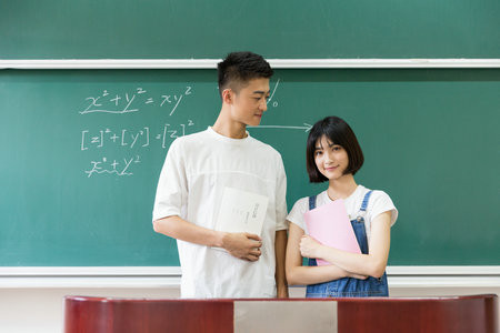 上海财经大学MPAcc一般安排什么时候面试？