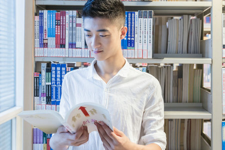 中国现当代文学在职研究生报考人群