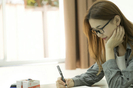 哈尔滨商业大学MF毕业后可以考公务员吗？