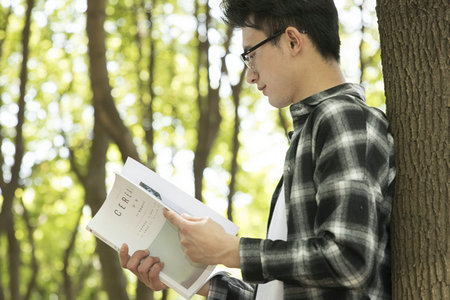 教师可以报考法国诺欧商学院国际博士吗