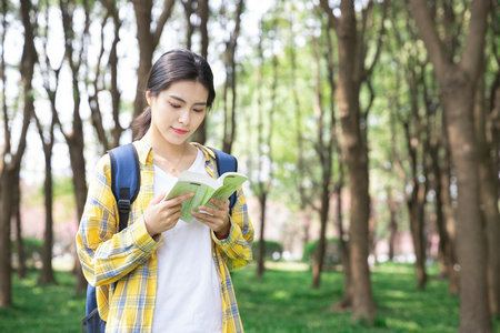 硕士研究生定向与非定向哪个好