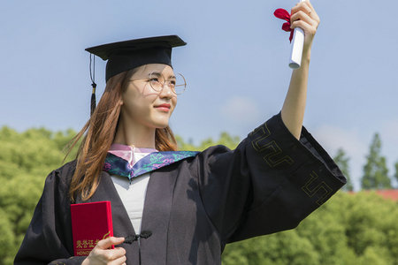 成人本科可以报考研究生吗