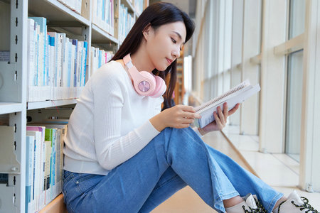 在职研究生是先考试还是先上学