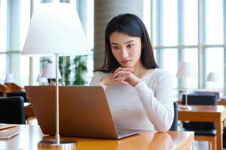 会计专业在职研究生怎么考试