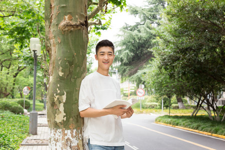 河北地质大学MPA需要脱产学习吗