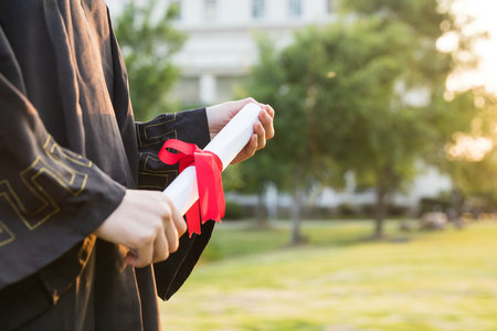 欧洲塞万提斯大学国际博士是怎么上课的