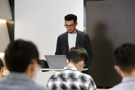 美国菲利普斯研究大学报名及考试时间