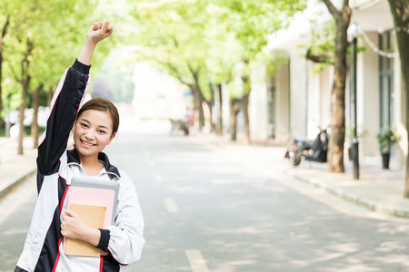 西安交通大学在职研究生考试考什么科目