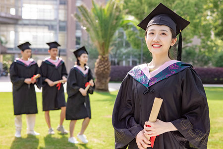 中央兰开夏大学国际博士毕业获得什么证书