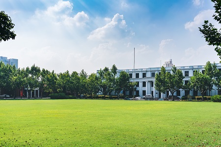 上海对外经贸大学在职研究生考试考什么科目？