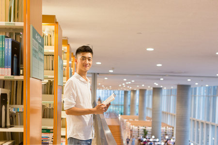 报考工学国际博士需要多少钱，学费贵吗？