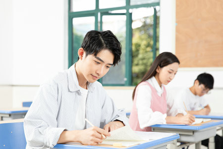 报考教育学高级研修班需要多少钱，学费贵吗？