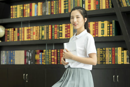 小学教育非全日制研究生学费