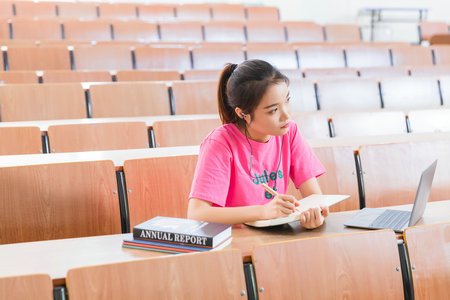 预防兽医学在职研究生学费