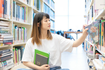 报考哲学国际博士学费需要多少钱？贵不贵？