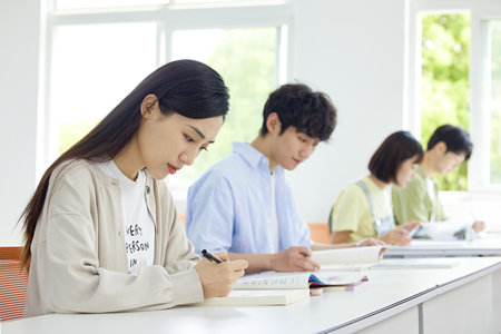 能源与环保非全日制研究生学费