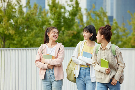 中药学在职研究生报名及考试时间2025
