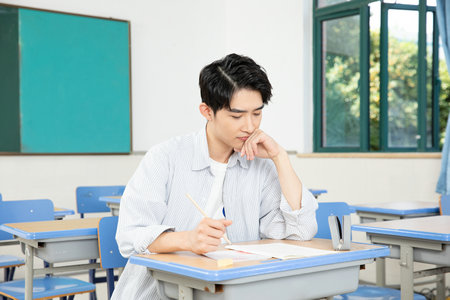 应用经济学高级研修班报考条件