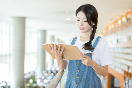 核能与核技术工程非全日制研究生学费一年多少钱？