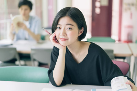 西班牙马德里康普顿斯大学国际硕士报名入口