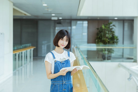 英国萨福克大学国际博士报考条件及流程