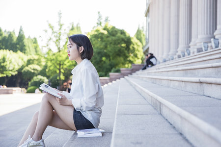 内蒙古财经大学非全日制研究生报考条件