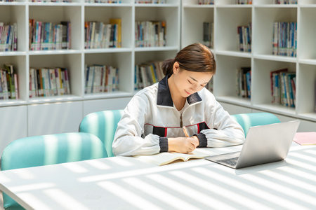 英国北安普顿大学国际博士报考条件及流程2025年