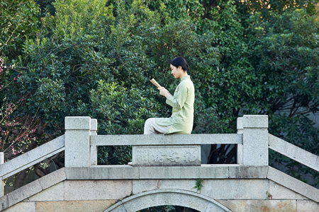 上海大学MF报考条件及流程