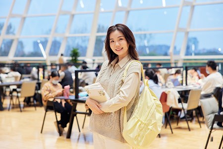 2026英国格鲁斯特大学国际硕士学费学制详解