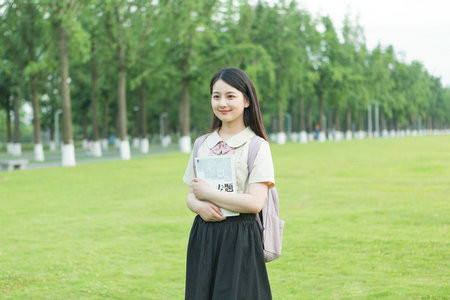 2026英国西伦敦大学国际硕士考试考什么科目？