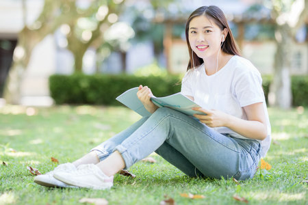 新疆财经大学非全日制研究生成绩在哪里查询