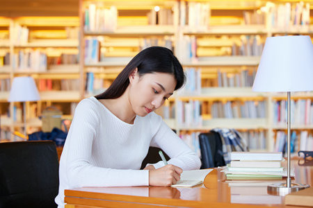 青岛科技大学MEM几月份出成绩？