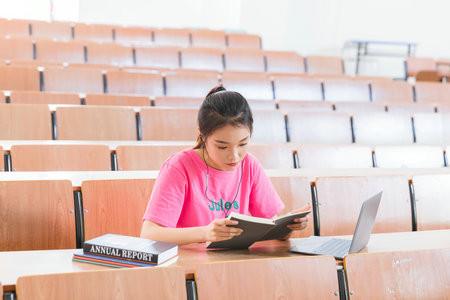 东北电力大学MPAcc成绩怎么查询？