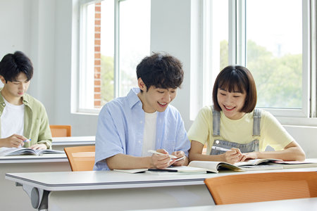 关于美国北亚利桑那大学有录取分数线一说吗