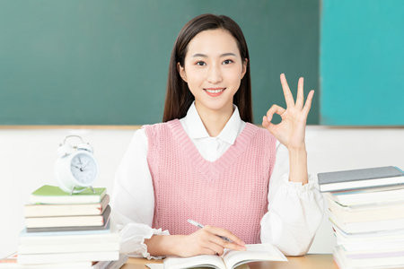 新疆财经大学非全日制研究生分数线在哪里看？