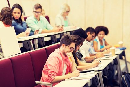 东北电力大学MPAcc分数线每年一样吗？
