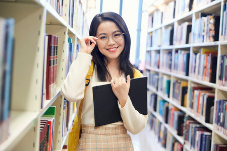 上海海洋大学MPA分数线每年一样吗？
