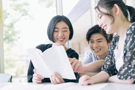 浙江师范大学MBA每年分数线一样吗？