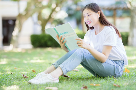 上海外国语大学MPA每年什么时候调剂
