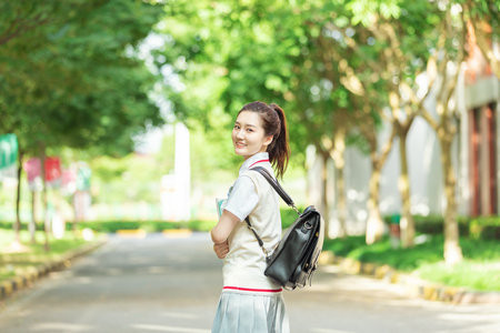 大连理工大学MPA调剂一般是几月份？