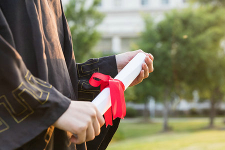 上海交通大学非全日制研究生招生对象