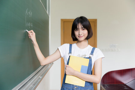英国桑德兰大学招生人群