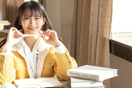 英国爱丁堡龙比亚大学招生简章