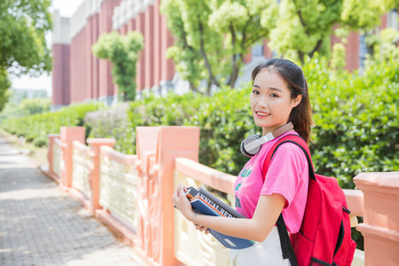 国际法学在职研究生招生流程