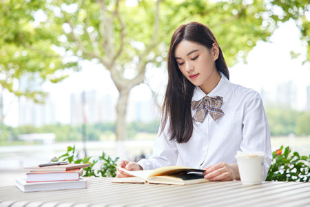 西藏大学在职研究生招生学院有哪些