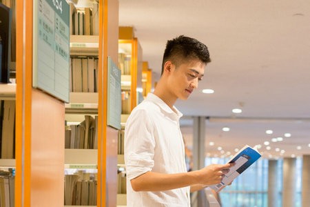 热门推荐！语言学及应用语言学在职研究生热门招生院校