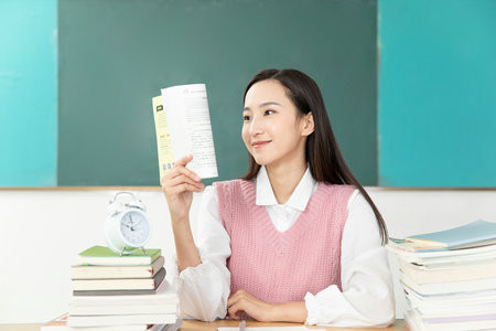 华东政法大学民商法学在职研究生招生人群