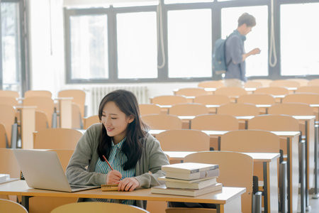 法国克莱蒙高等商学院国际硕士招生简章2026