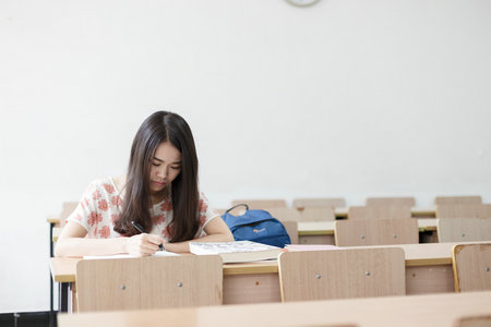 中国矿业大学在职研究生学制学费