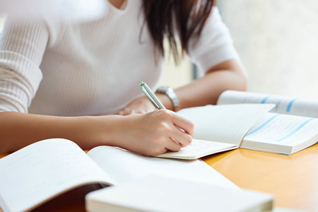 扬州大学在职研究生学制学费